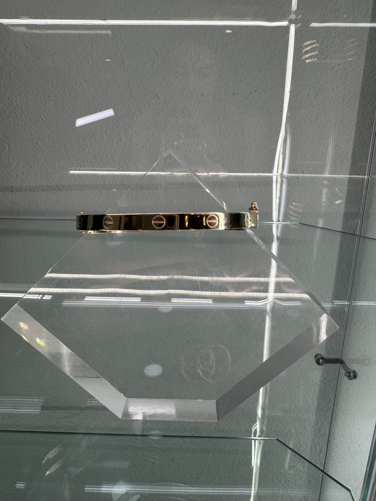 14K GOLD LOVE BRACELET (SEMISOLID)