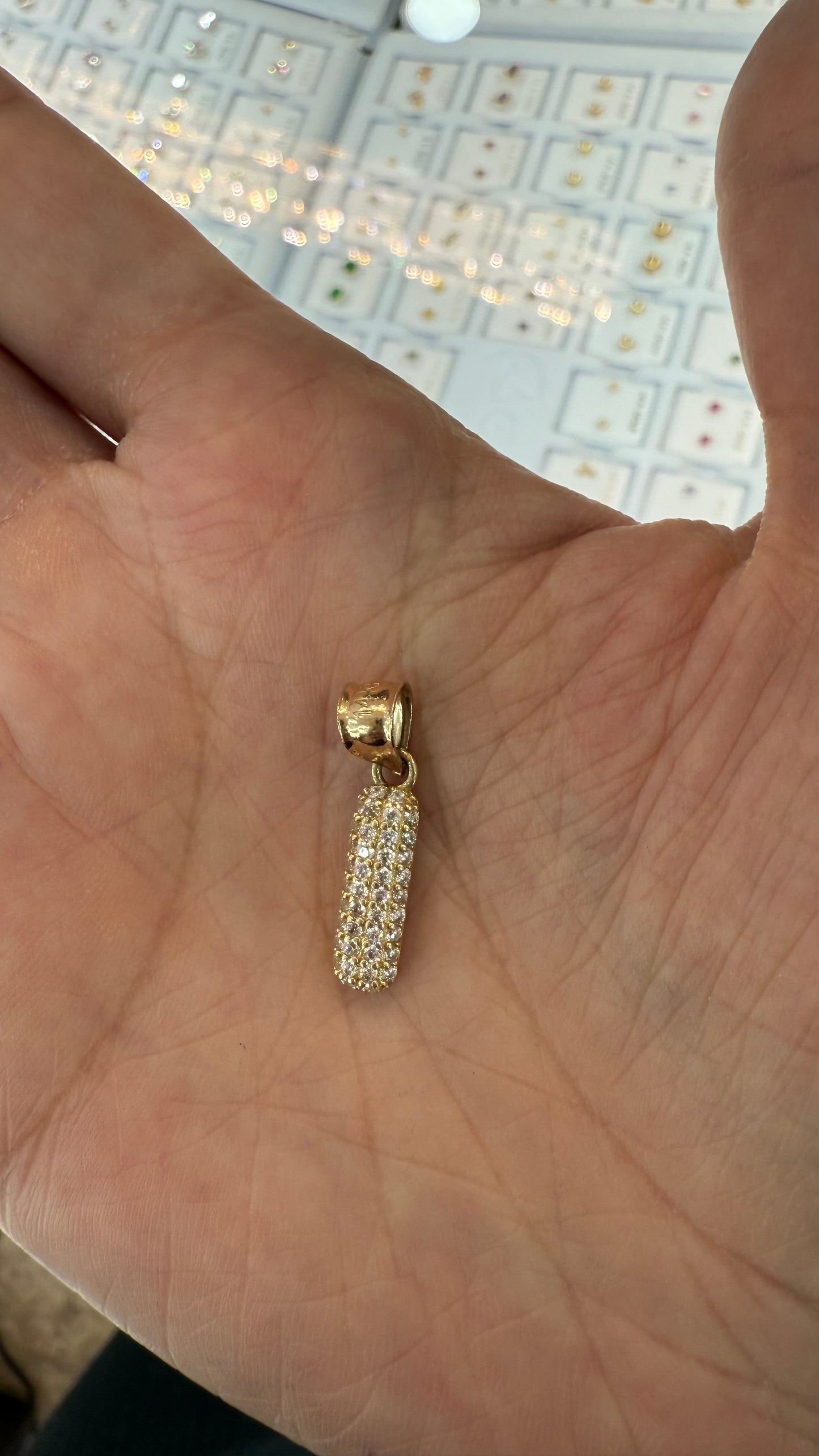 14KT GOLD LETTER “I”