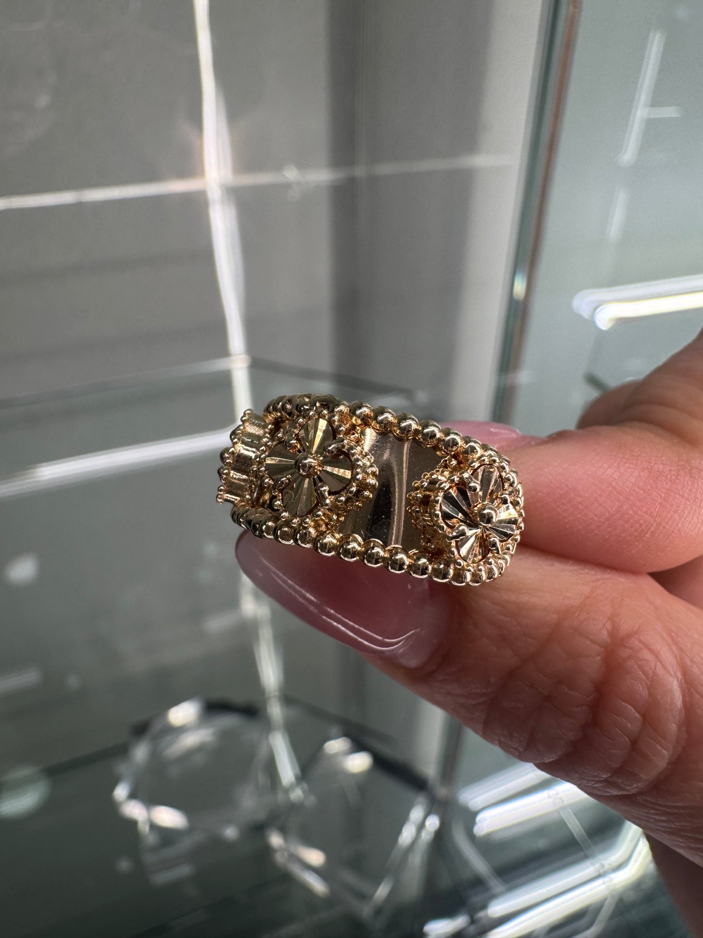14K Gold Flowers ring