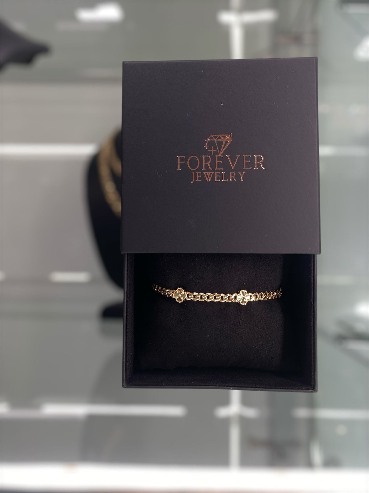 Brazalete Baby monaco con flor dorada