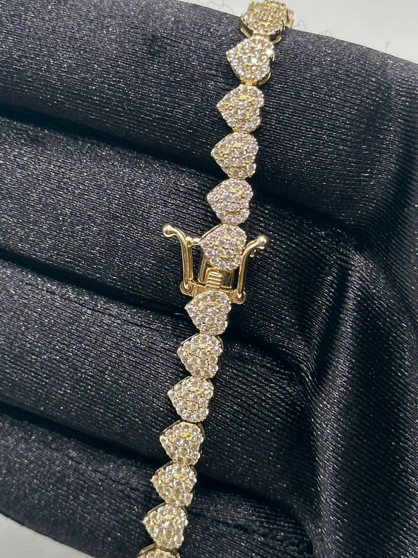 14K GOLD SMALL HEART BRACELET