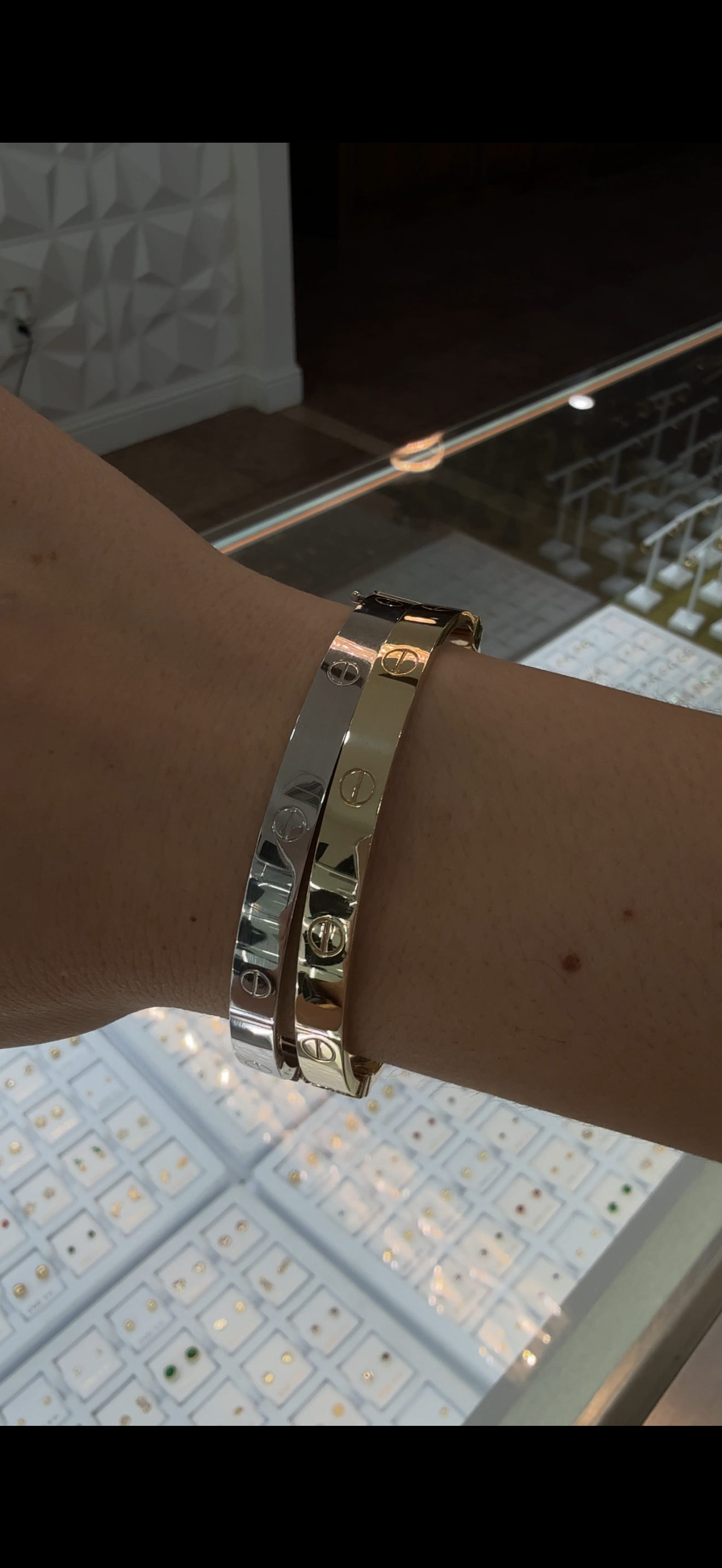 14K GOLD LOVE BRACELET (SEMISOLID)