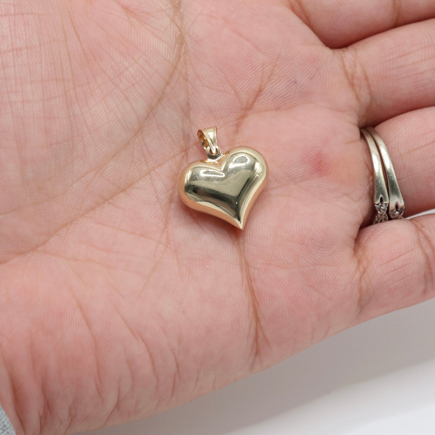 14KT GOLD LARGE PUFFY HEART PENDANT