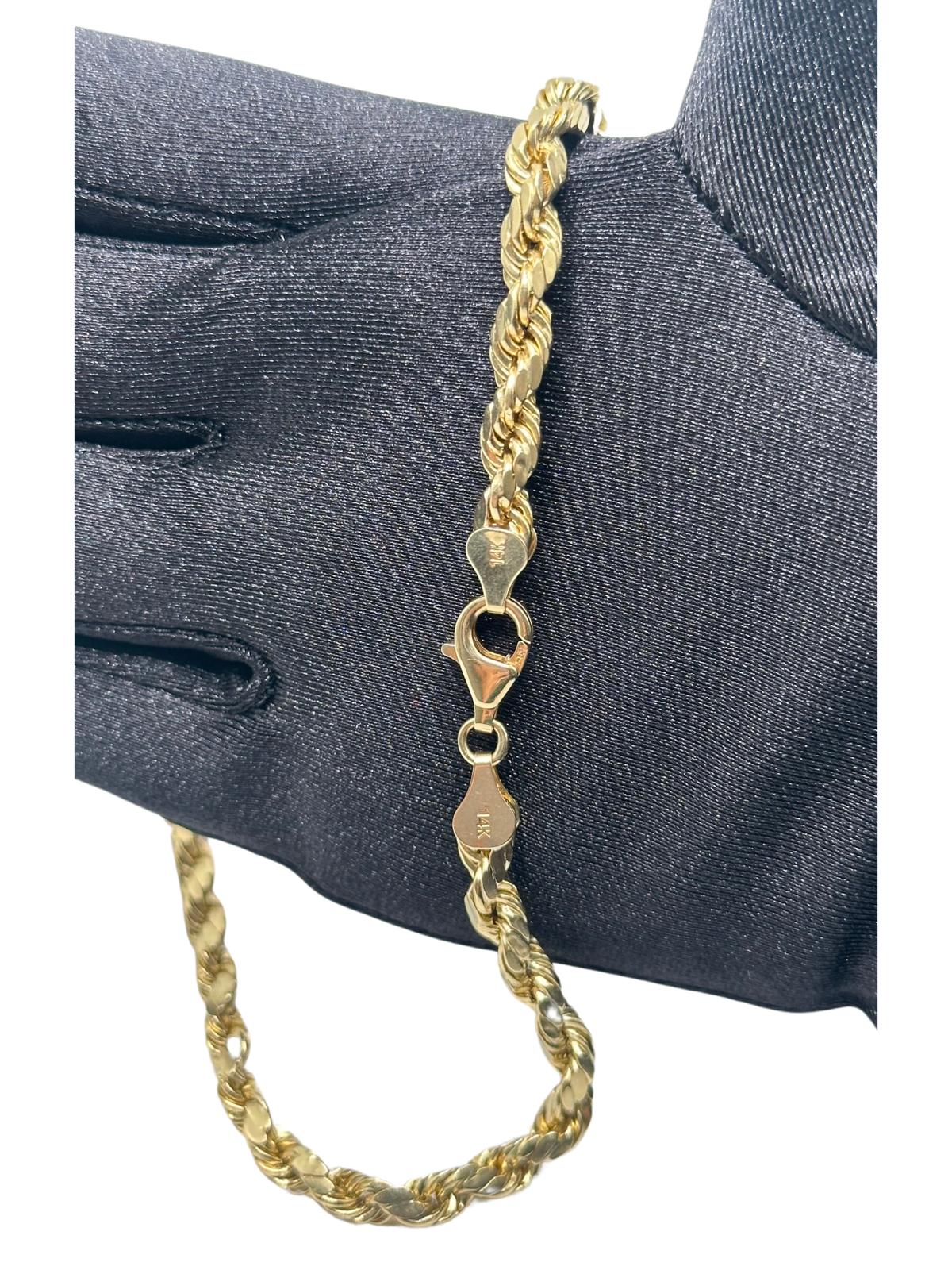 14K GOLD SET (VIRGEN DE GUADALUPE PENDANT + HOLLOW ROPE CHAIN)