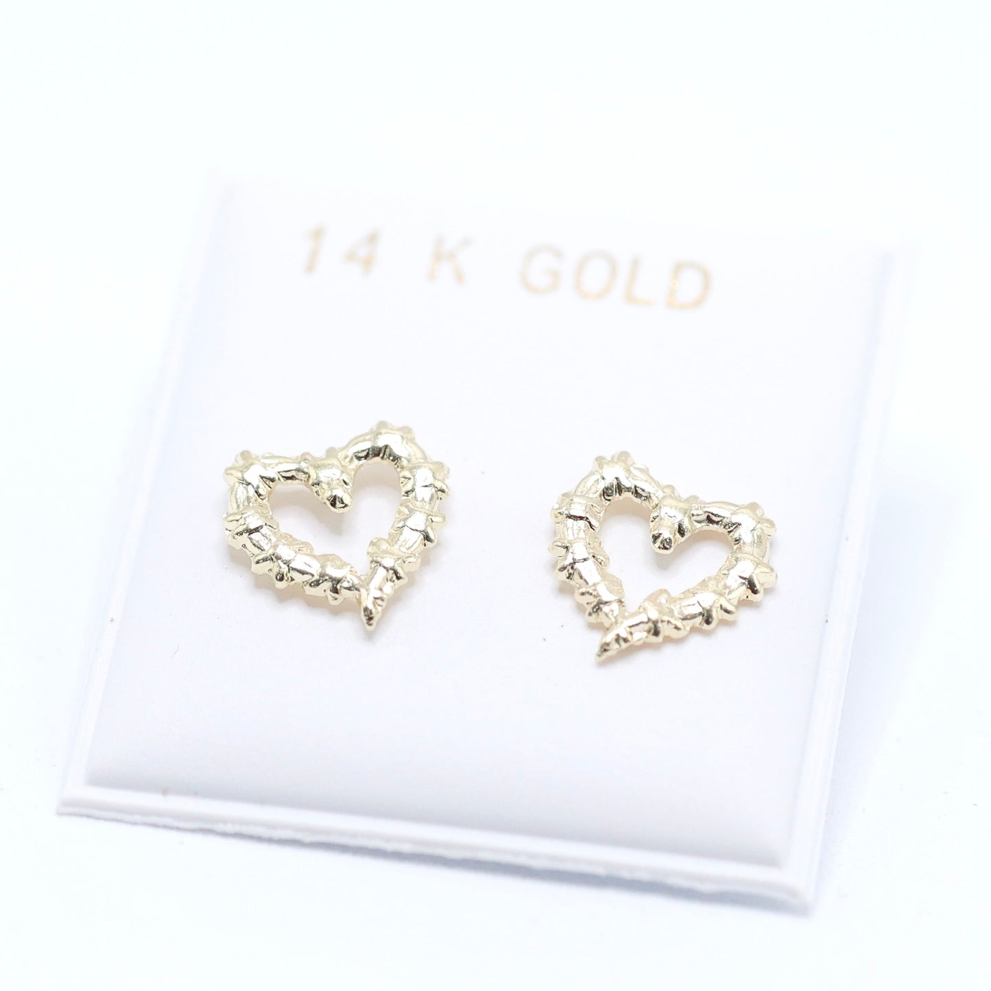 14KT GOLD BICHOTA HEART KG STUD EARRINGS