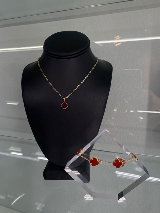 14KT GOLD SET BURGUNDY