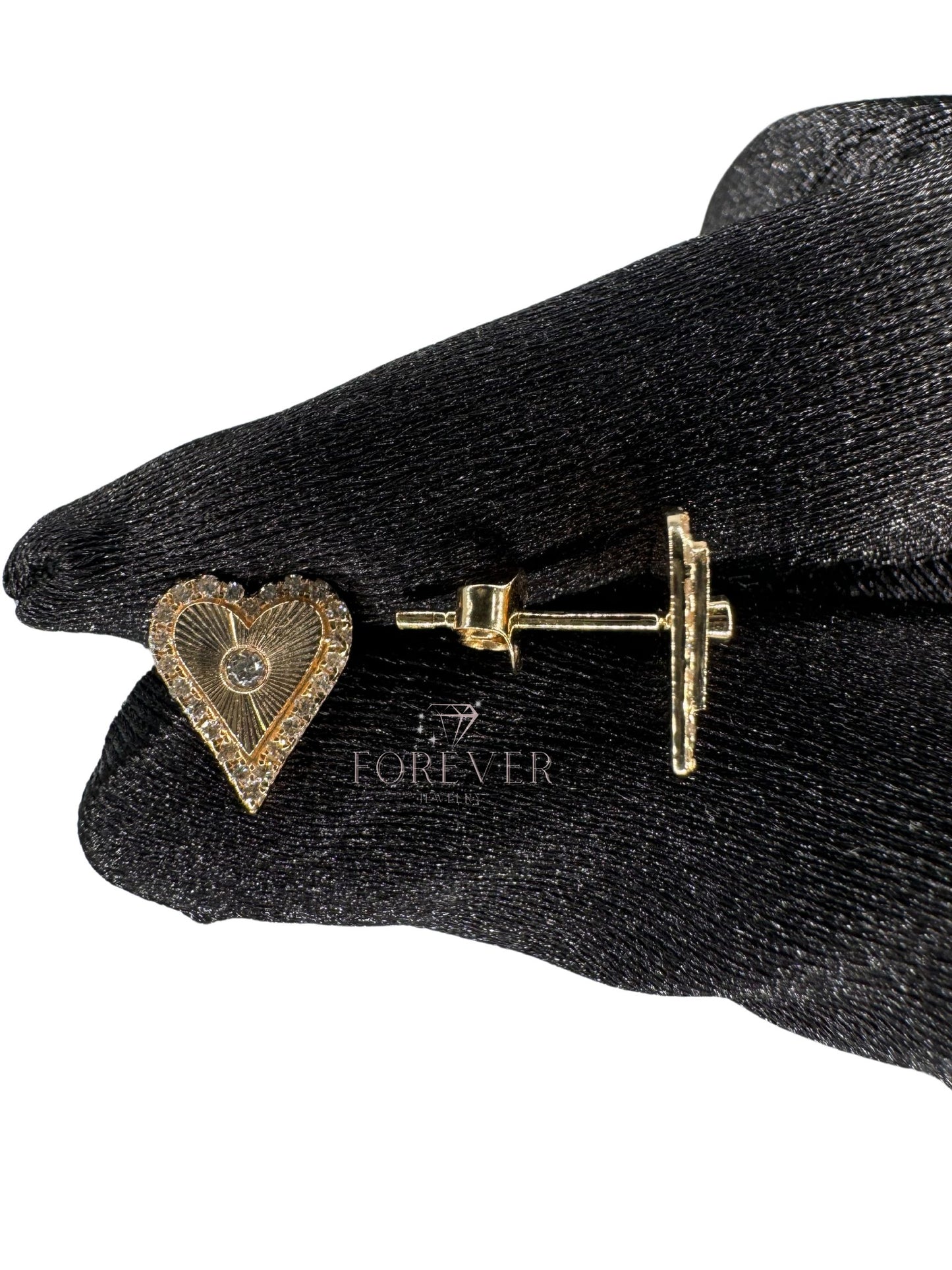 14K DIAMOND GOLD HEART EARRINGS