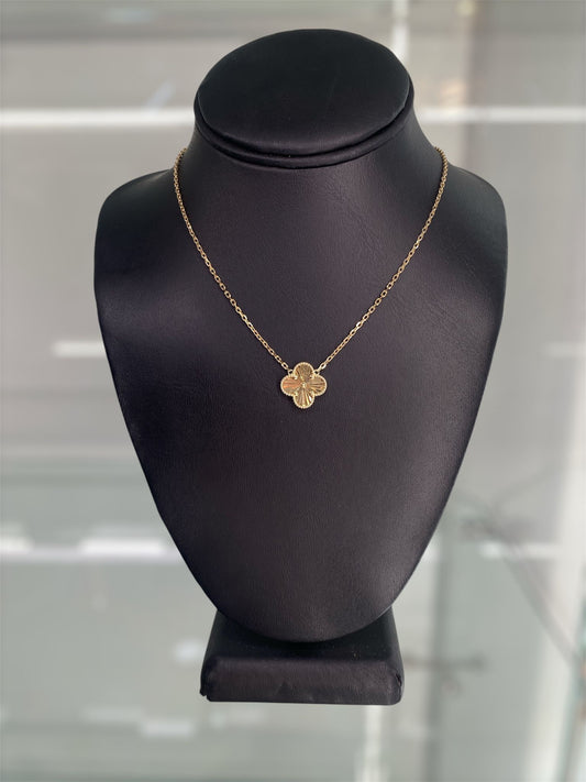 14K GOLD FLOWER NECKLACE