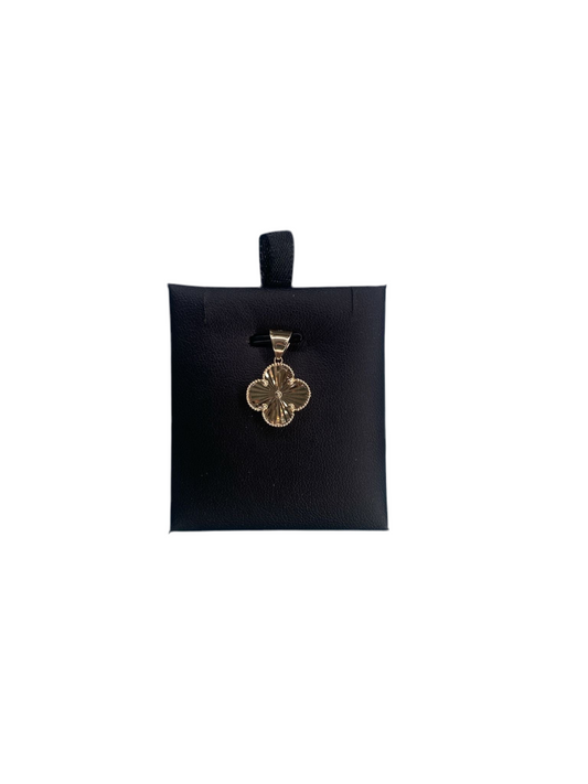 14KT GOLD FLOWER PENDANT