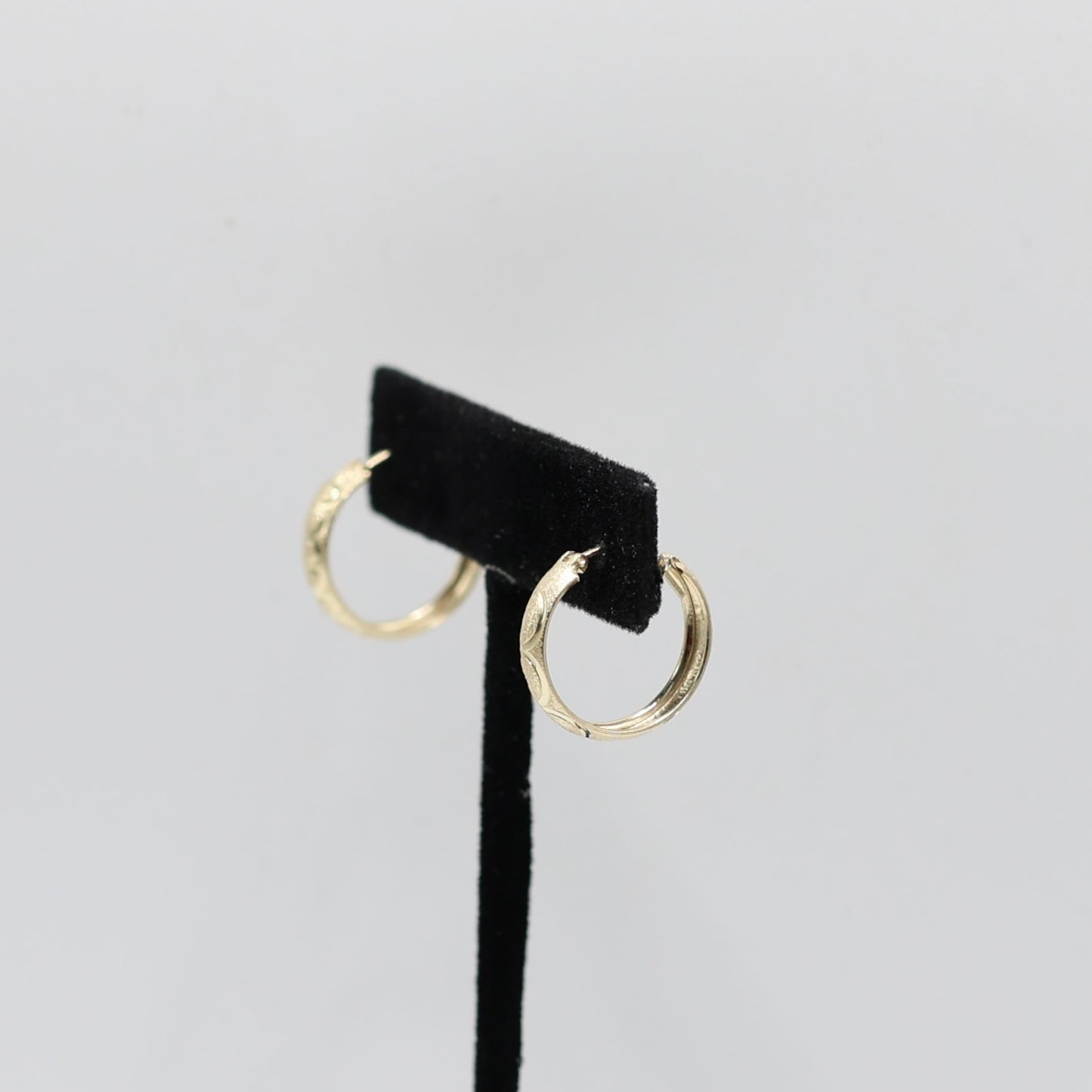 14KT GOLD HEART ENGRAVED HOOPS WITH TEXTURE