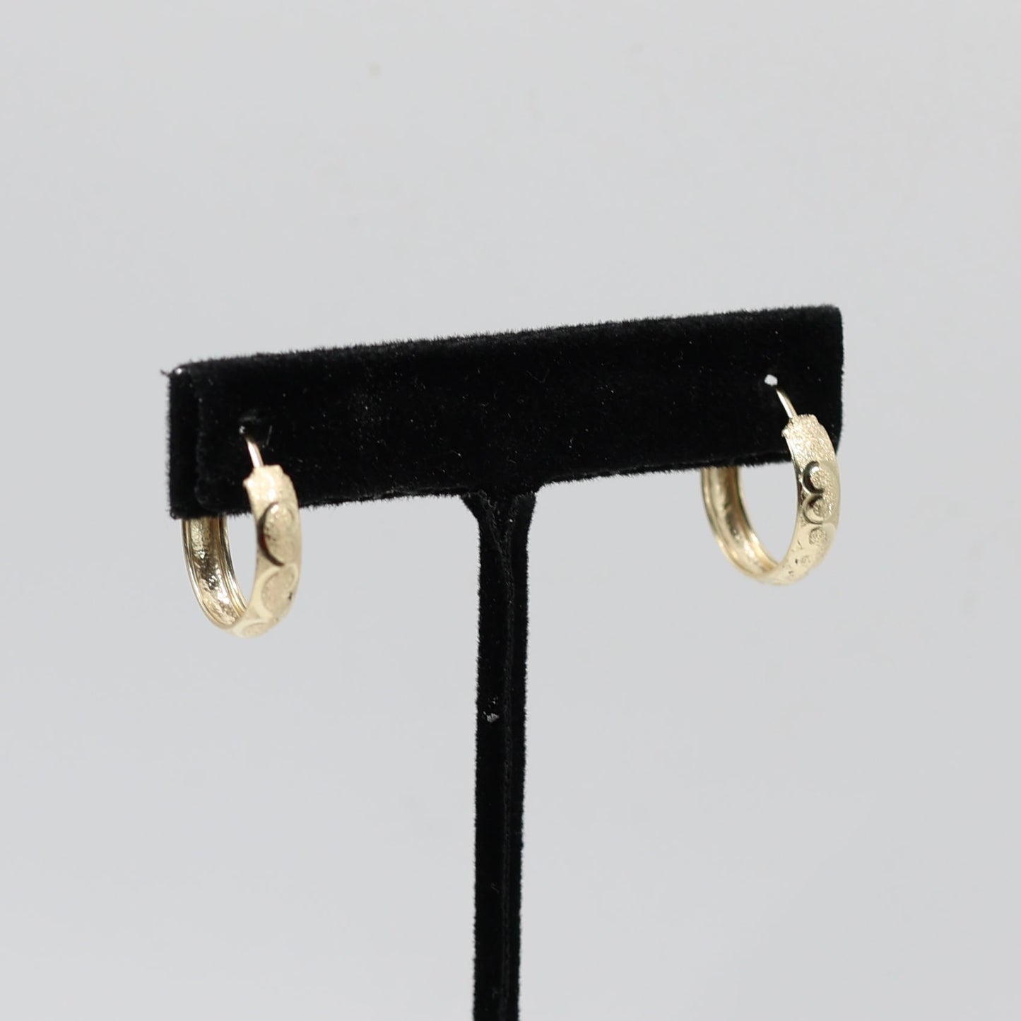14KT GOLD HEART ENGRAVED HOOPS WITH TEXTURE