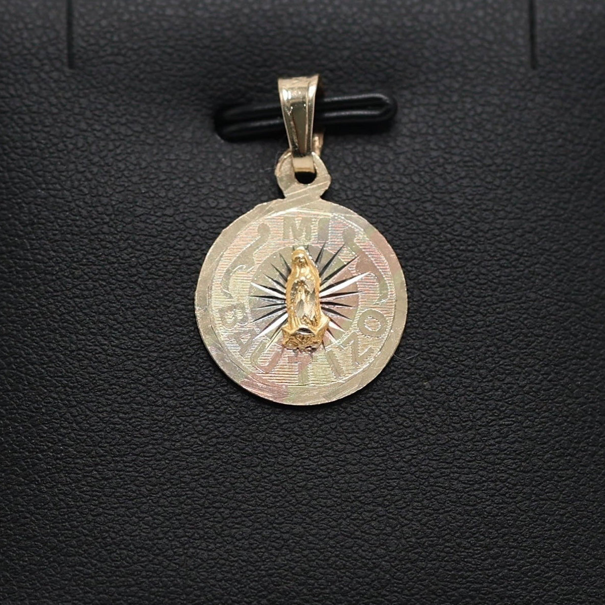 14K GOLD "MI BAUTIZO" 3 TONE CIRCLE PENDANT WITH VIRGIN MARY