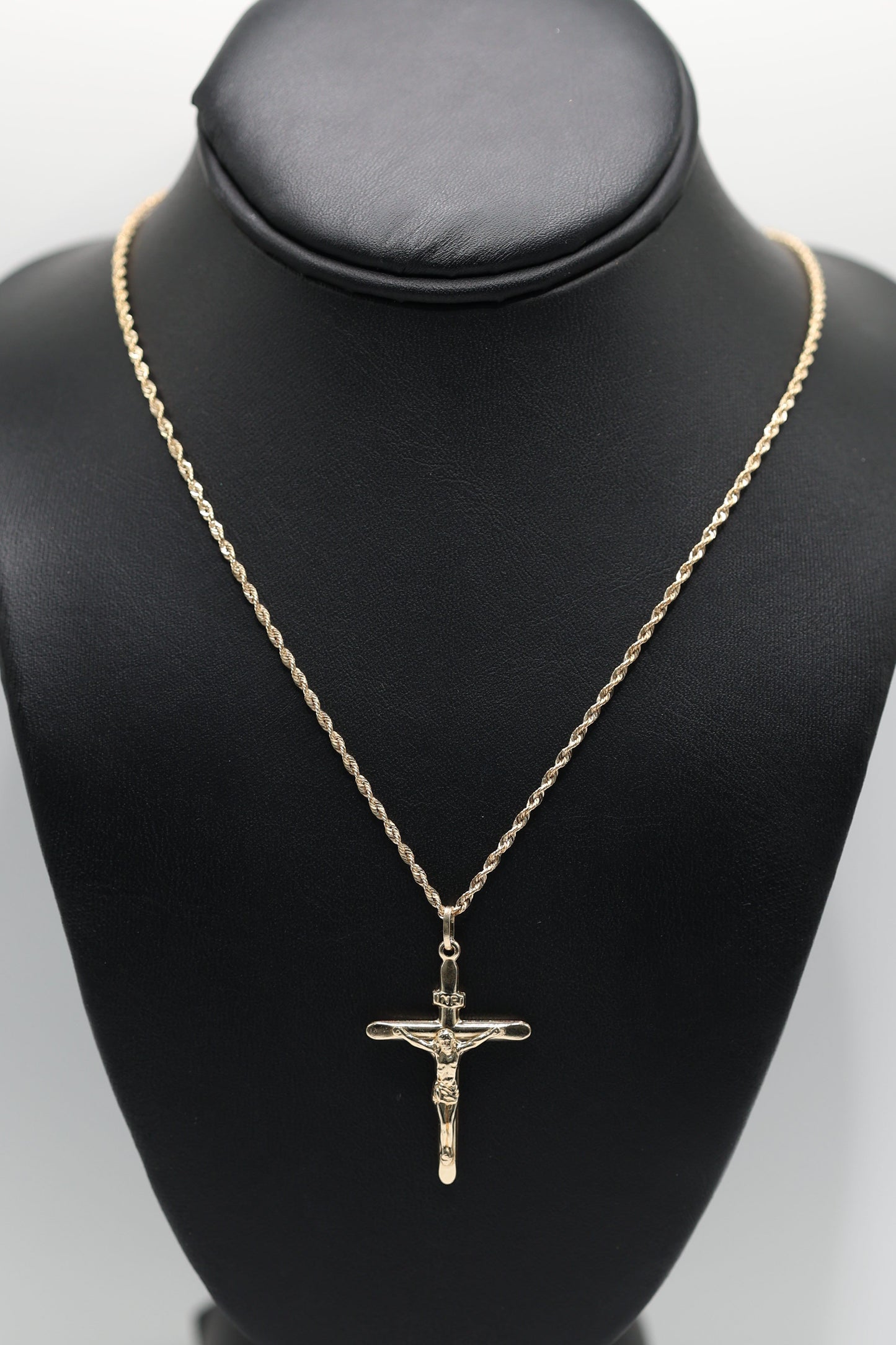 14KT GOLD CROSS PENDANT WITH 18' ROPE CHAIN NECKLACE SET