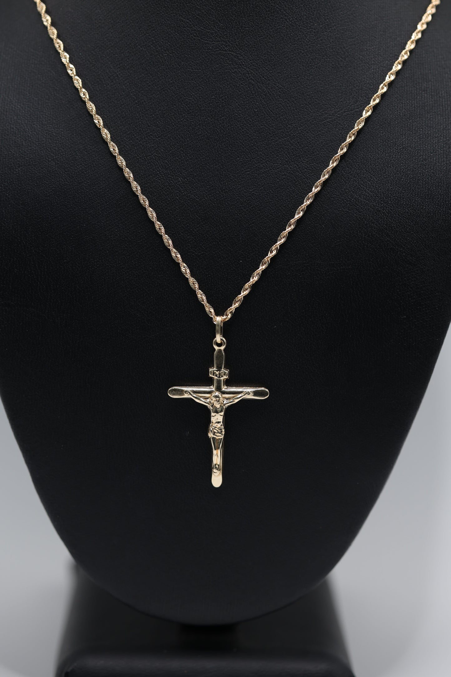 14KT GOLD CROSS PENDANT WITH 18' ROPE CHAIN NECKLACE SET