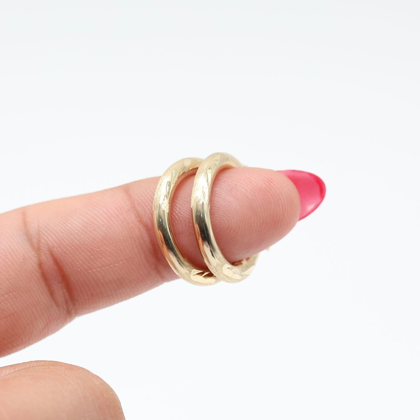 14KT GOLD TEXTURE LEAVES HOOPS