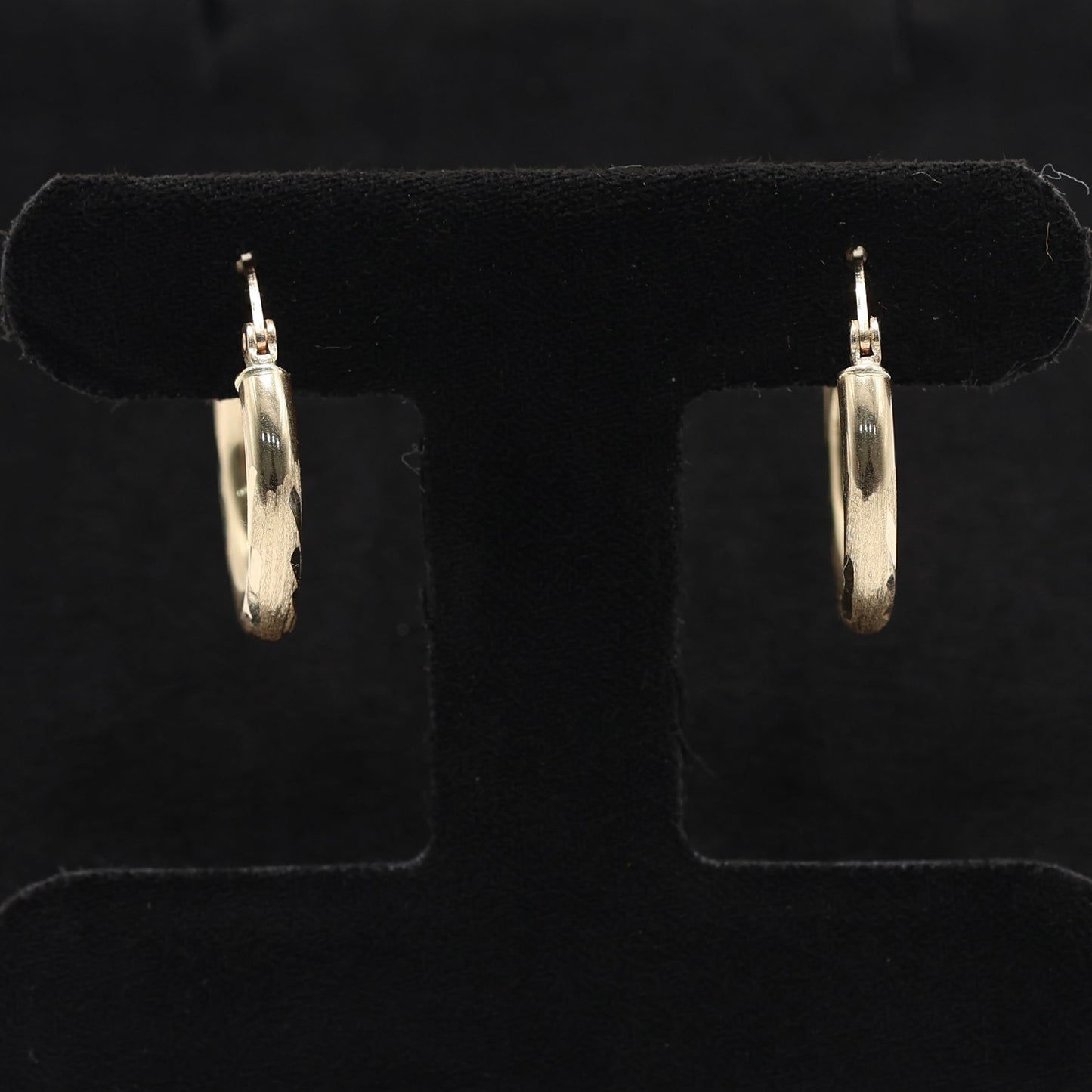 14KT GOLD TEXTURE LEAVES HOOPS