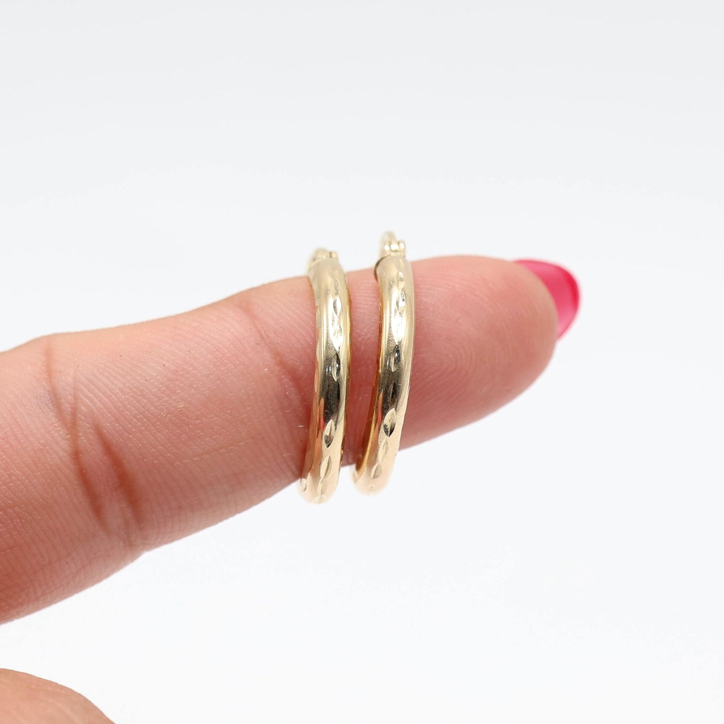 14KT GOLD INDENTATION HOOP EARRINGS