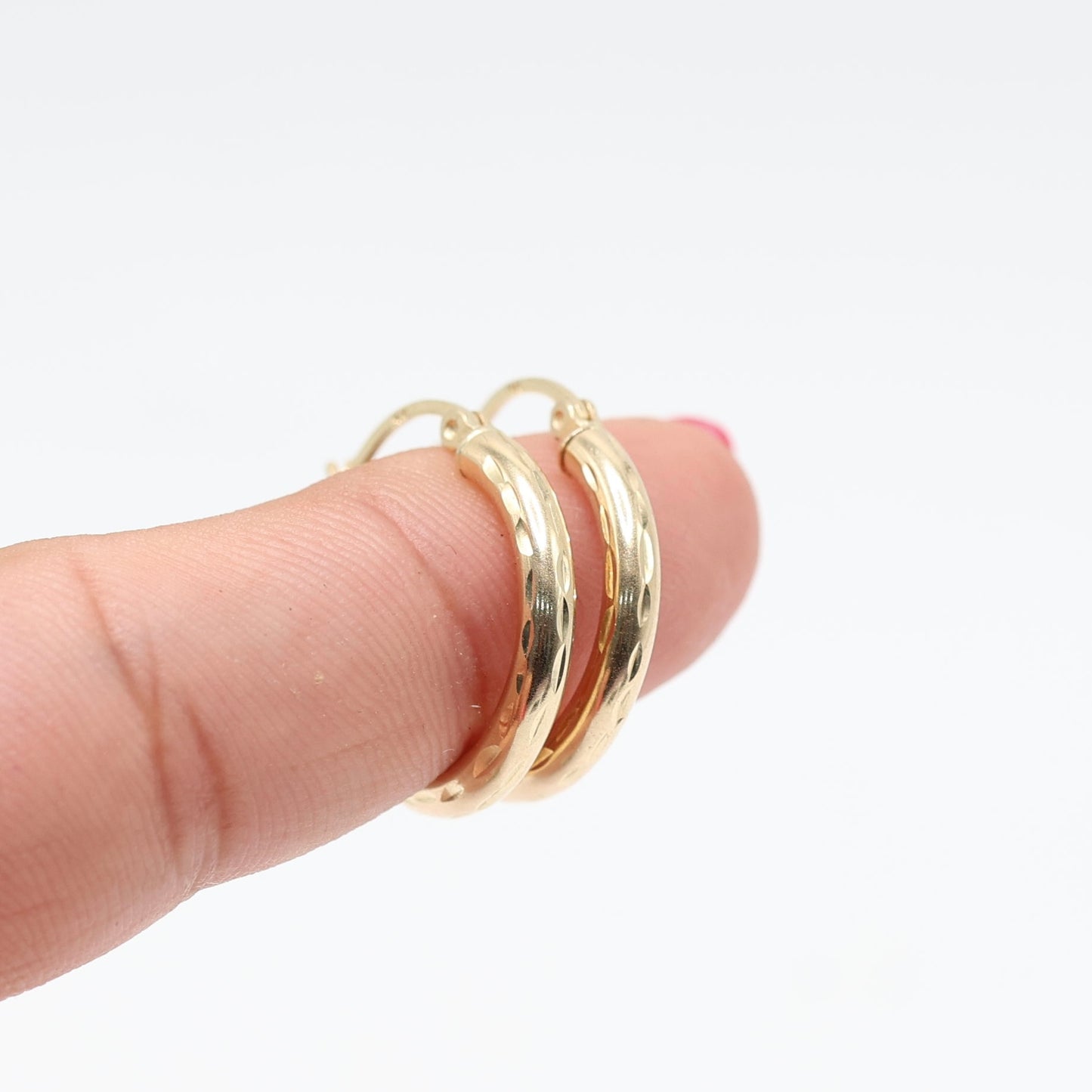 14KT GOLD INDENTATION HOOP EARRINGS