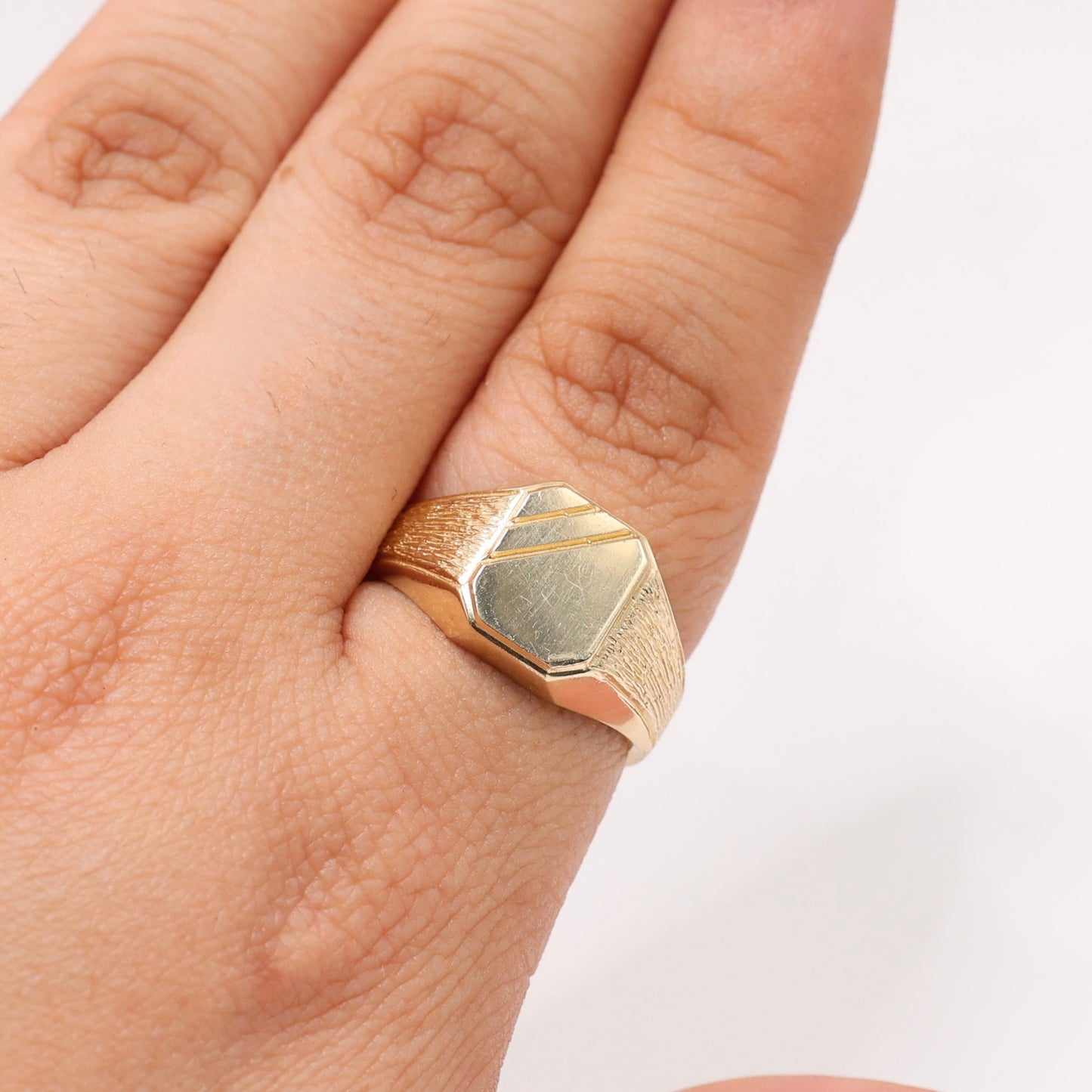 14KT GOLD MENS SQUARE RING WITH CORNER DETAILS - FREE LASER ENGRAVING
