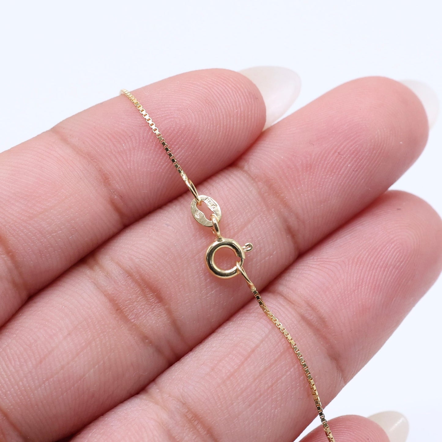 14KT GOLD BOX CHAIN WITH SIMPLE CROSS SET - 3 SIZES