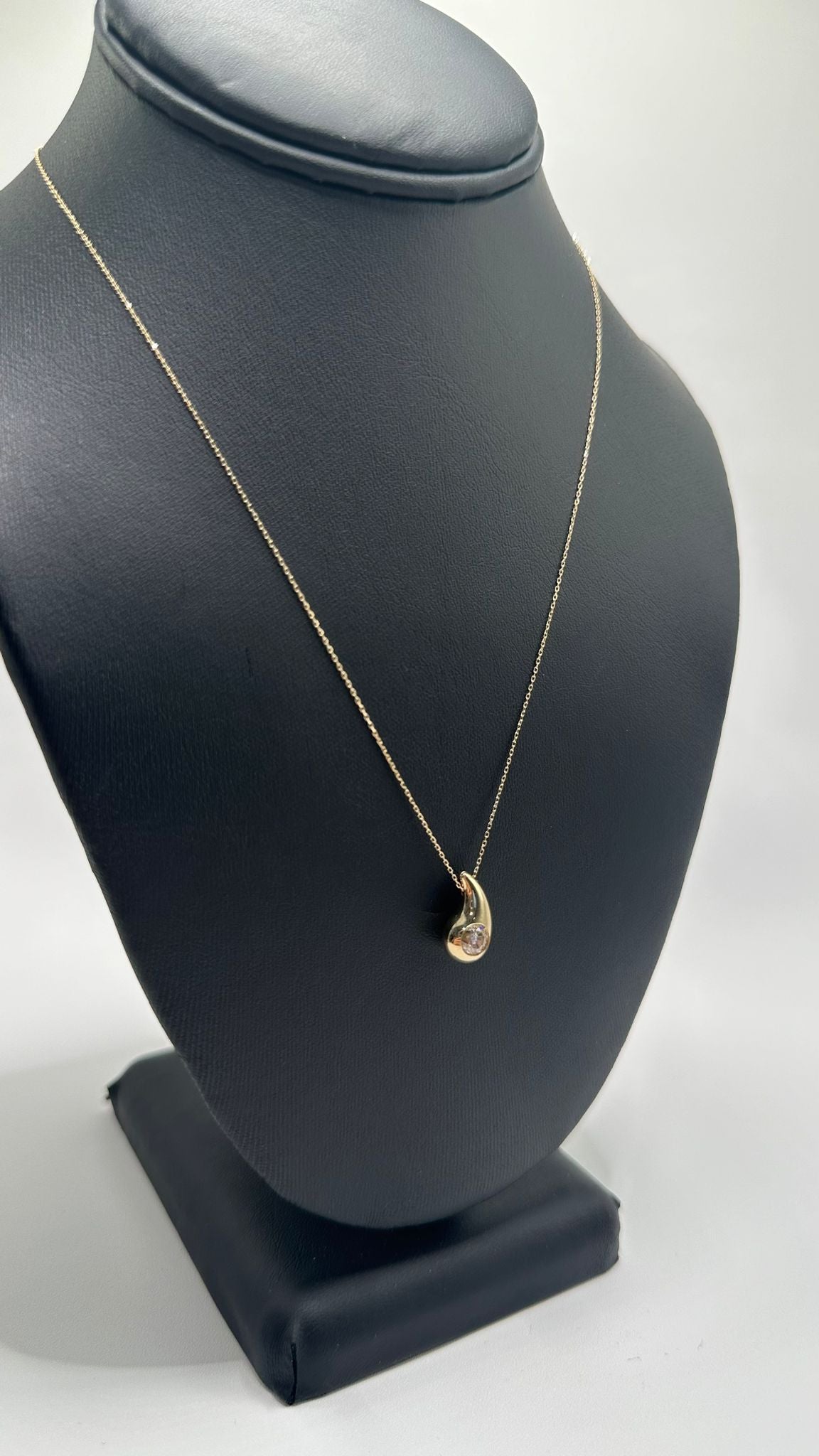 14KT SMALL DROP NECKLACE W/ CHAIN